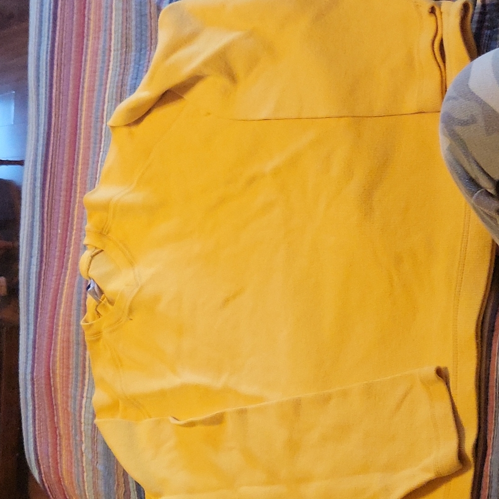 Old Navy V Neck Ribbed Shirt